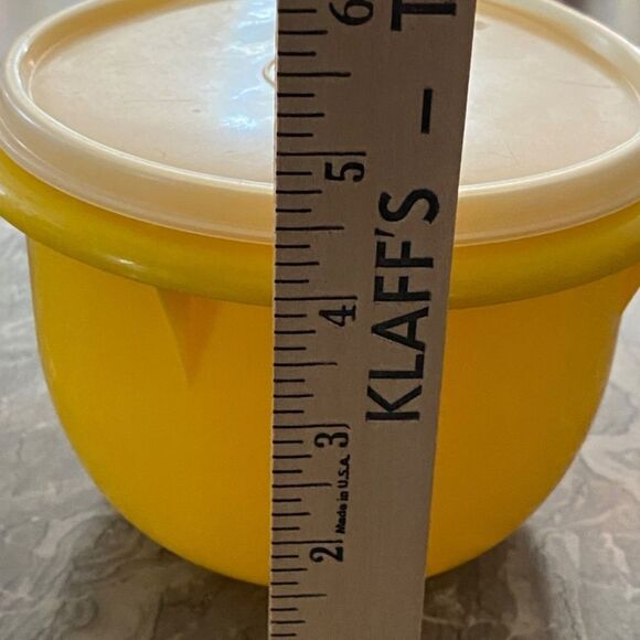 Vintage Tupperware Harvest Yello Bowl With Lid - Picture 6 of 6